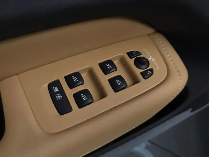 2020 Volvo XC60 с пробегом 56 553 км