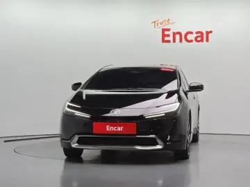 2026 Toyota Prius с пробегом 4 297 км