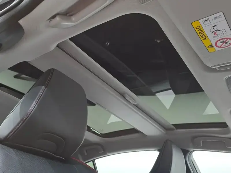 2026 Toyota Prius с пробегом 4 297 км