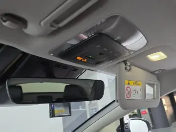 2026 Toyota Prius с пробегом 4 297 км