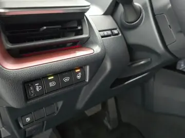 2026 Toyota Prius с пробегом 4 297 км