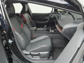 2026 Toyota Prius с пробегом 4 297 км