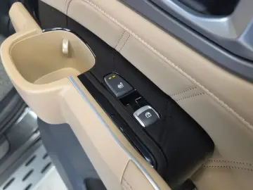 2026 Kia Sorento с пробегом 6 019 км