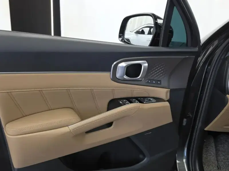 2026 Kia Sorento с пробегом 6 019 км
