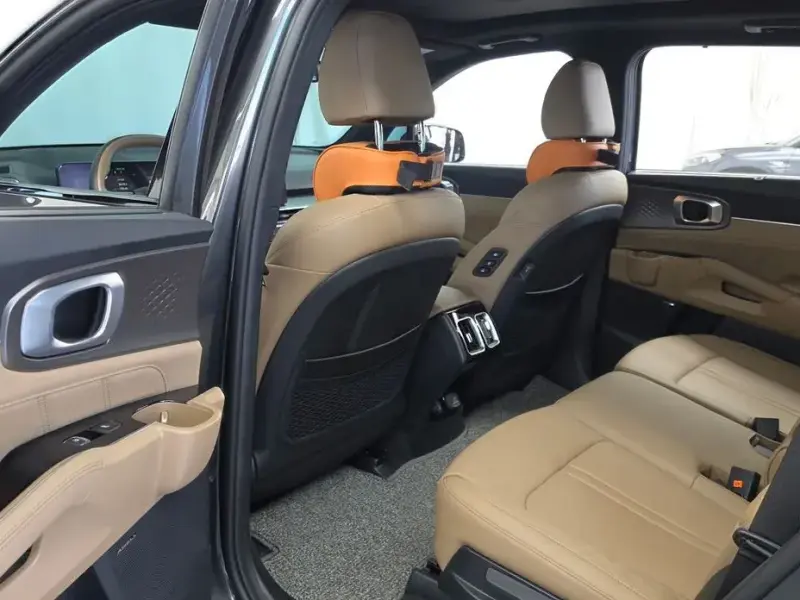 2026 Kia Sorento с пробегом 6 019 км
