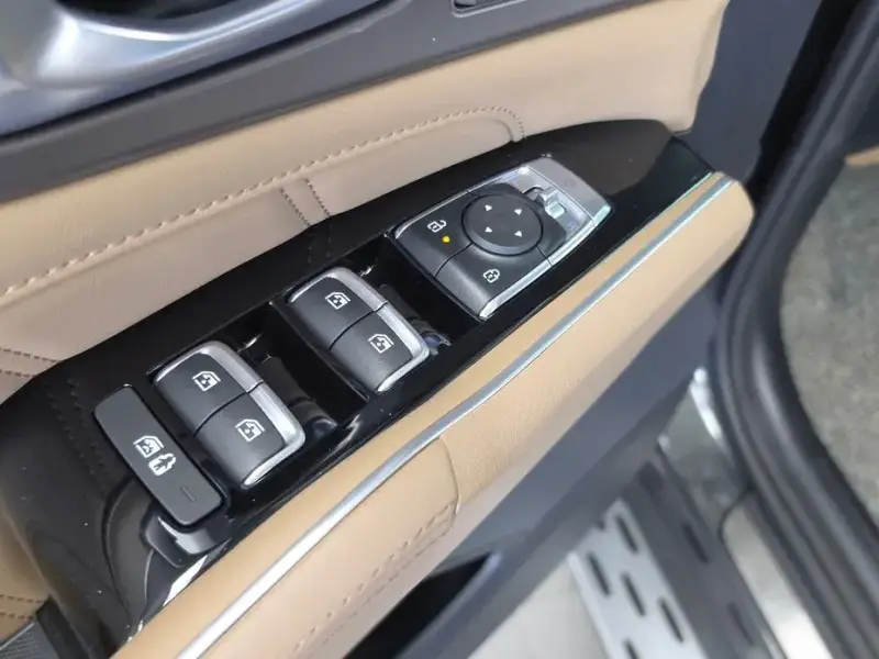 2026 Kia Sorento с пробегом 6 019 км