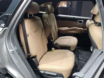 2025 Kia Sorento с пробегом 15 995 км