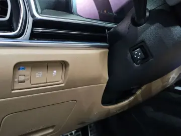 2025 Kia Sorento с пробегом 15 995 км