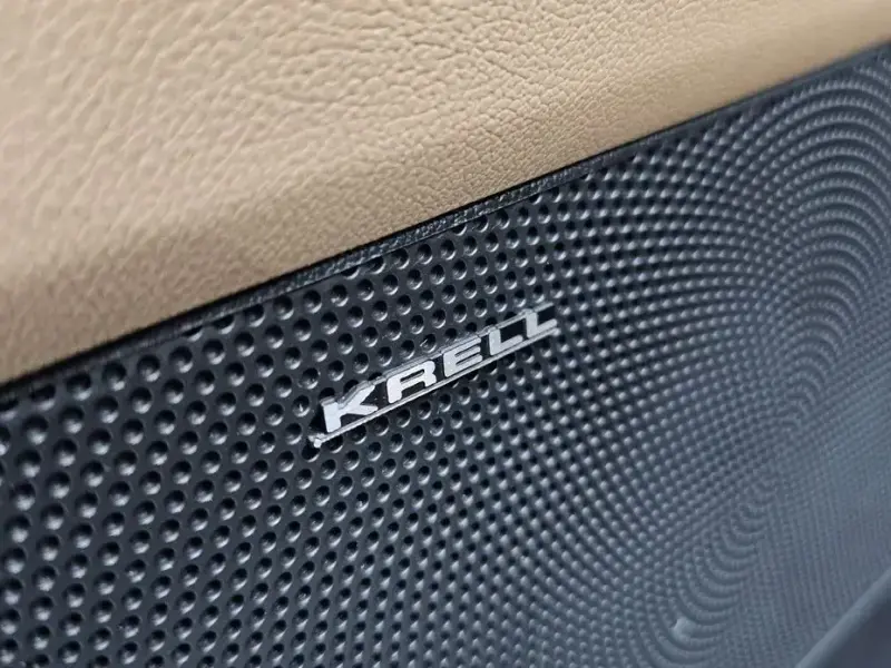 2025 Kia Sorento с пробегом 15 995 км