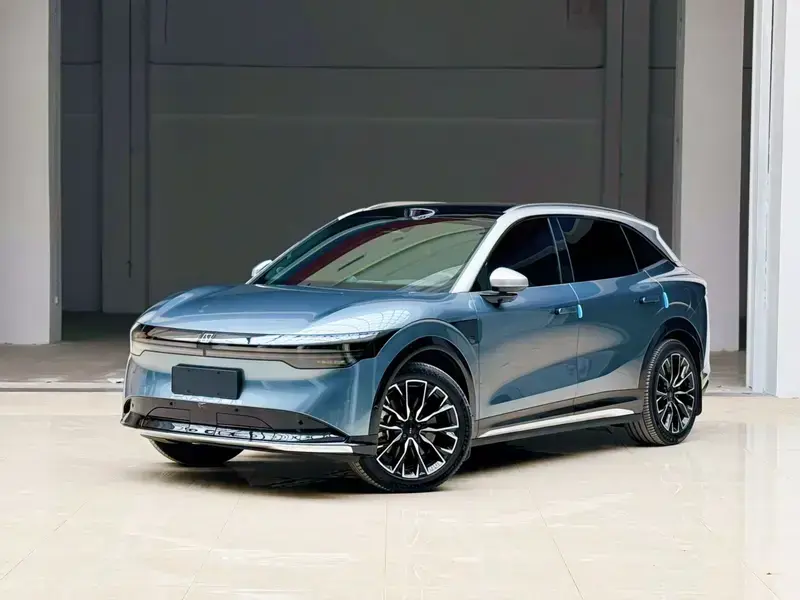 2025 Zeekr 7X с пробегом 13 000 км