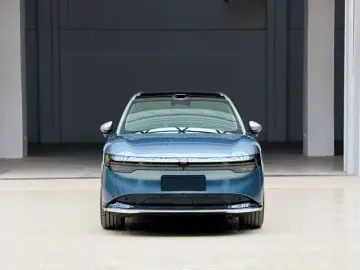 2025 Zeekr 7X с пробегом 13 000 км