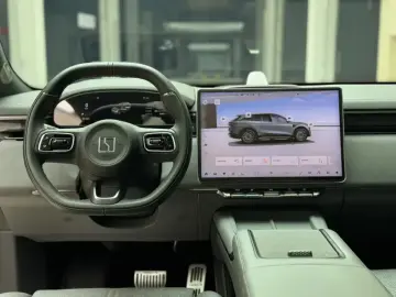 2025 Zeekr 7X с пробегом 13 000 км