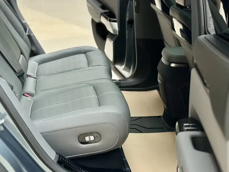2025 Zeekr 7X с пробегом 13 000 км