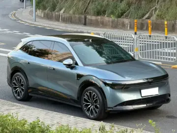 2025 Zeekr 7X с пробегом 35 000 км