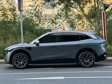 2025 Zeekr 7X с пробегом 35 000 км
