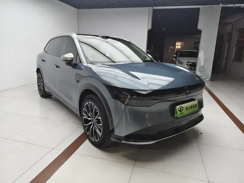 2025 Zeekr 7X с пробегом 27 000 км