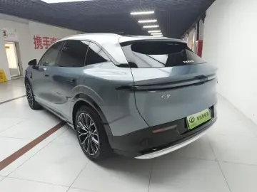2025 Zeekr 7X с пробегом 27 000 км
