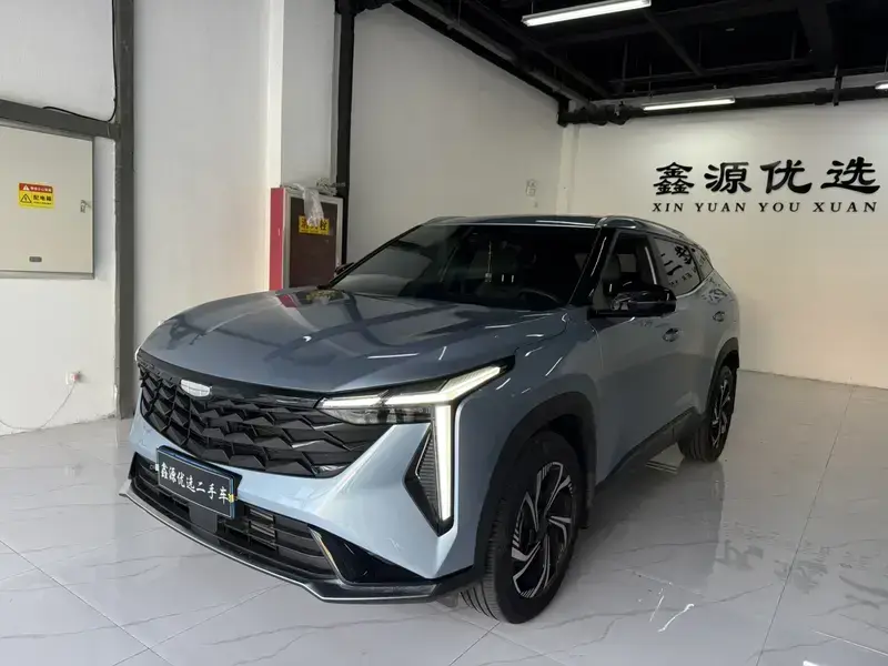 2024 Geely Atlas Pro с пробегом 13 000 км