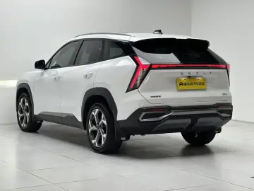 2024 Geely Boyue L с пробегом 15 900 км