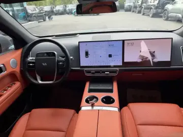 2024 Li Auto (Lixiang) L6 с пробегом 27 900 км