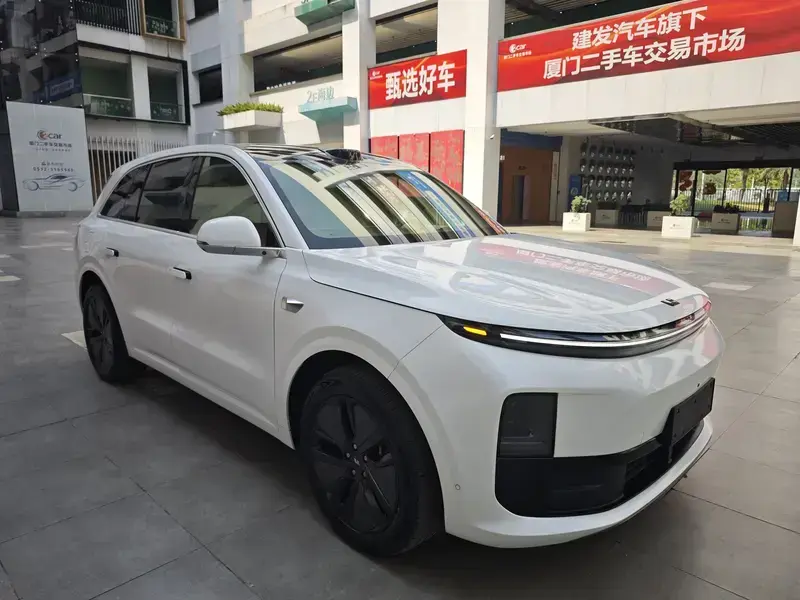 2024 Li Auto (Lixiang) L6 с пробегом 79 100 км