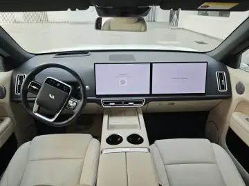 2024 Li Auto (Lixiang) L6 с пробегом 79 100 км