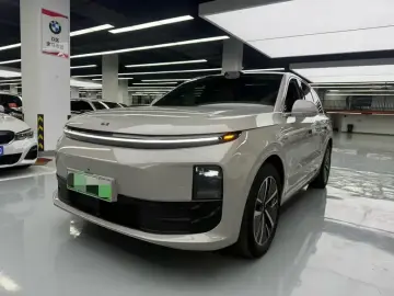 Li Auto (Lixiang) L6