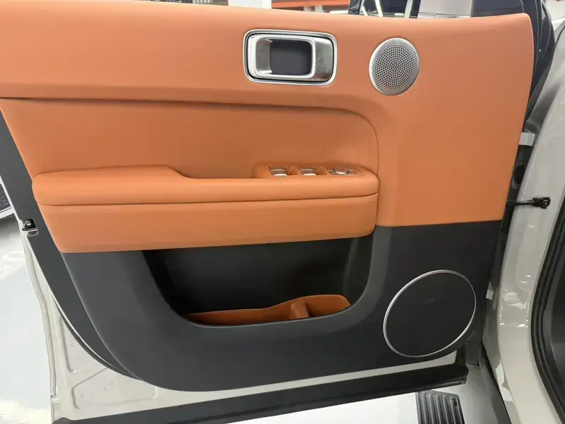 2024 Li Auto (Lixiang) L6 с пробегом 43 800 км