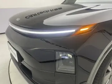 2025 Li Auto (Lixiang) L6 с пробегом 13 000 км