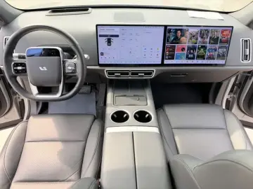 2024 Li Auto (Lixiang) L6 с пробегом 30 000 км