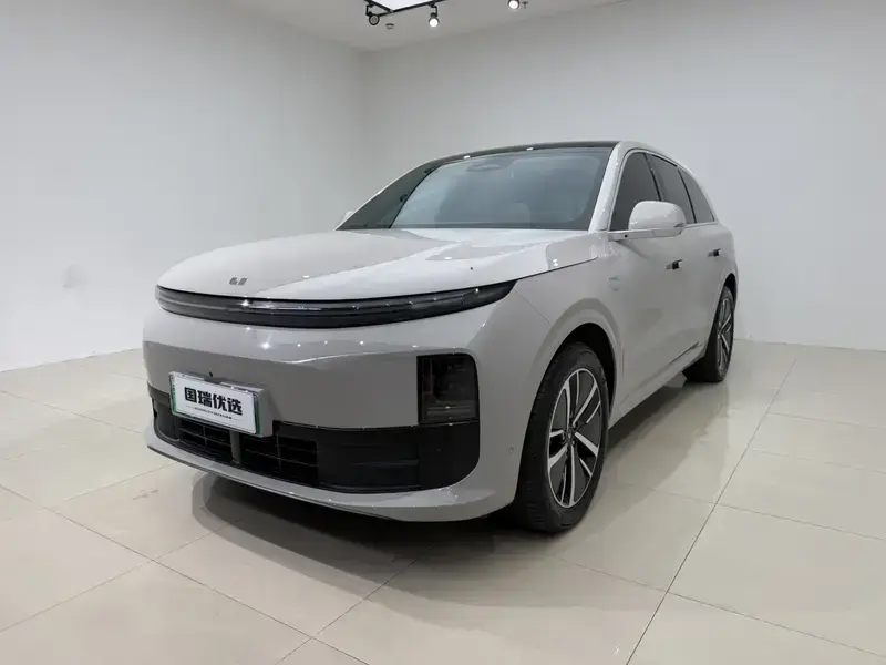 2024 Li Auto (Lixiang) L6 с пробегом 45 000 км