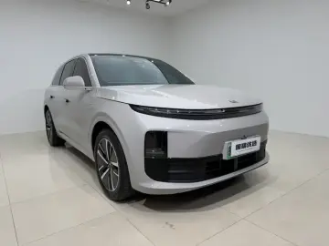 2024 Li Auto (Lixiang) L6 с пробегом 45 000 км