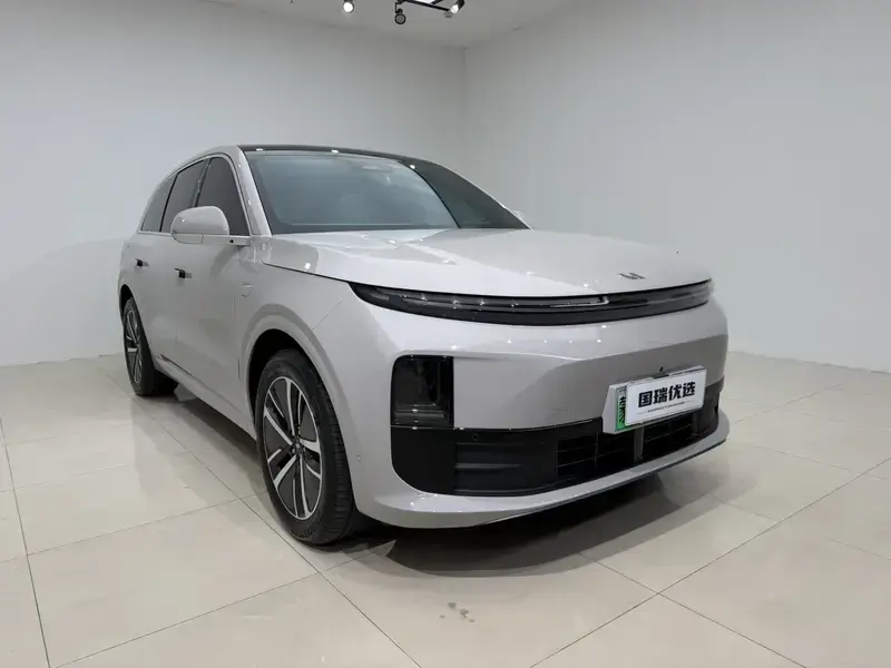 2024 Li Auto (Lixiang) L6 с пробегом 45 000 км