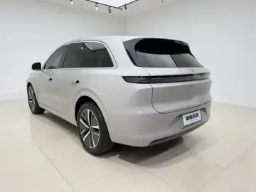 2024 Li Auto (Lixiang) L6 с пробегом 45 000 км