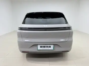 2024 Li Auto (Lixiang) L6 с пробегом 45 000 км