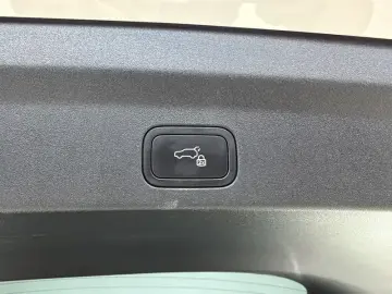 2024 Li Auto (Lixiang) L6 с пробегом 45 000 км