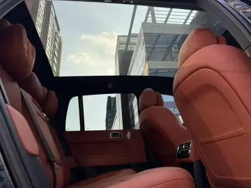 2025 Li Auto (Lixiang) L6 с пробегом 10 000 км