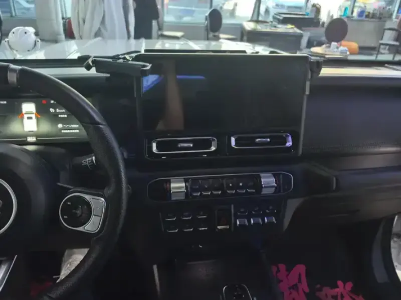 2024 212 T01 с пробегом 15 000 км