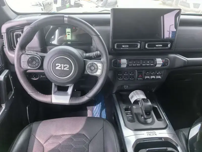 2024 212 T01 с пробегом 10 000 км