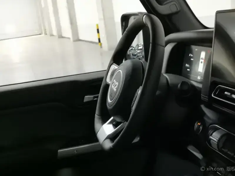 2024 212 T01 с пробегом 11 100 км
