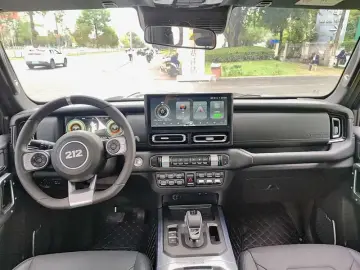 2024 212 T01 с пробегом 10 000 км