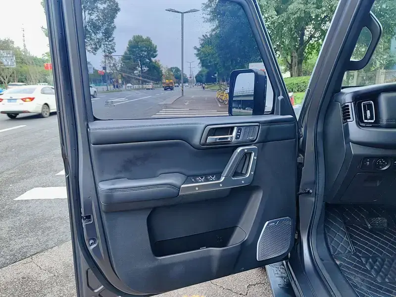 2024 212 T01 с пробегом 10 000 км