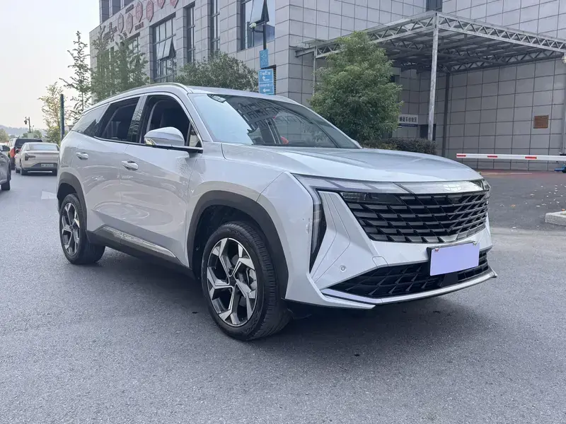 2024 Geely Boyue L с пробегом 24 000 км