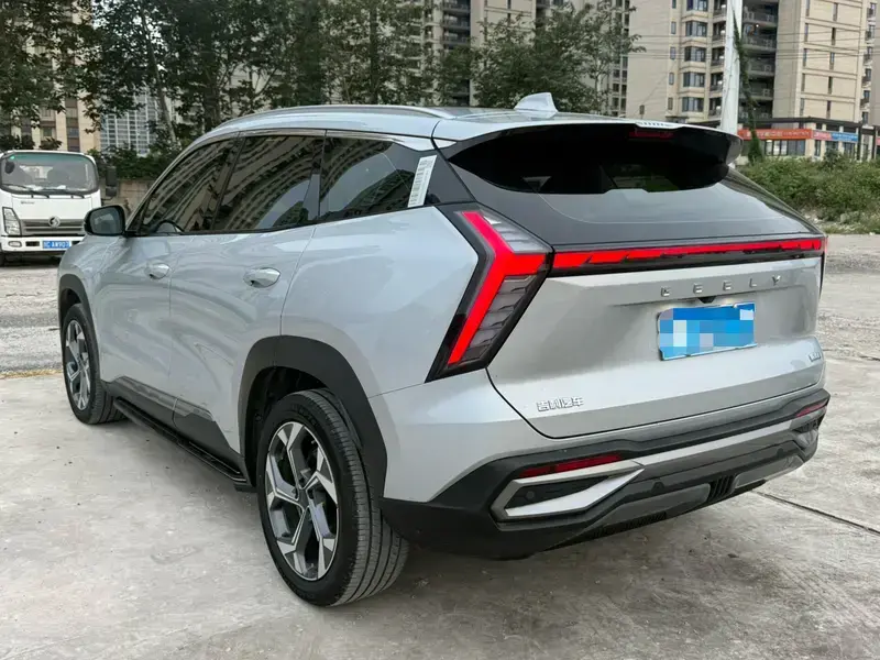 2024 Geely Boyue L с пробегом 43 000 км