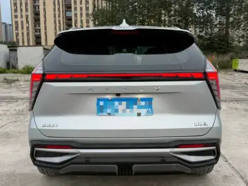 2024 Geely Boyue L с пробегом 43 000 км