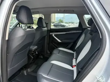 2024 Geely Boyue L с пробегом 43 000 км