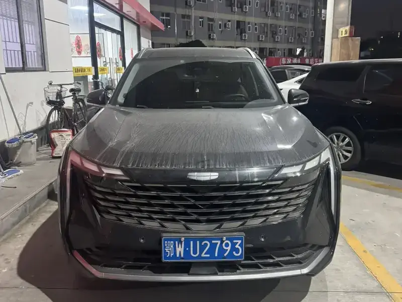 2023 Geely Boyue L с пробегом 32 000 км