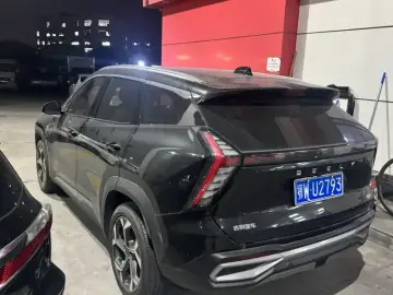2023 Geely Boyue L с пробегом 32 000 км