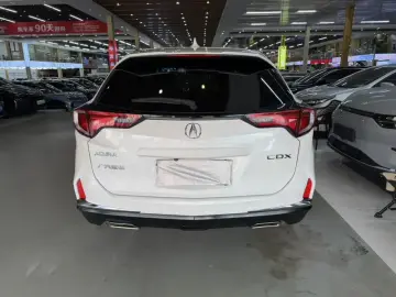 2019 Acura CDX с пробегом 142 000 км