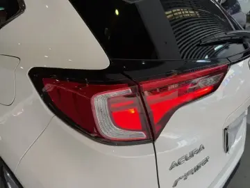 2019 Acura CDX с пробегом 142 000 км
